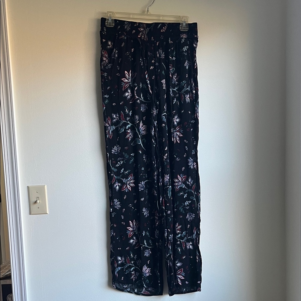 one 5 one Black Floral Wide Leg Pants